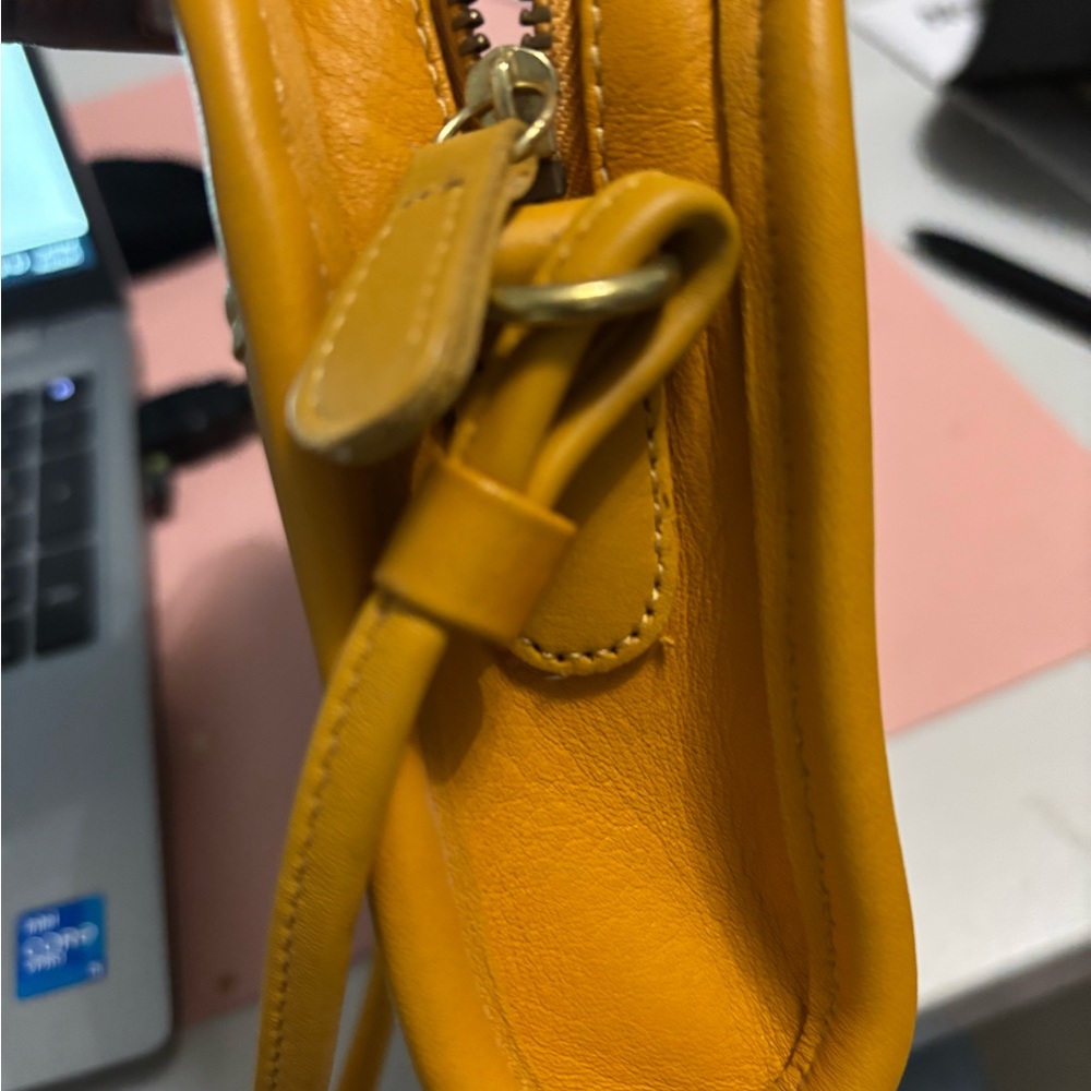 SOLD

Vintage Coach Crossbody Bag - Picture 7 of 10